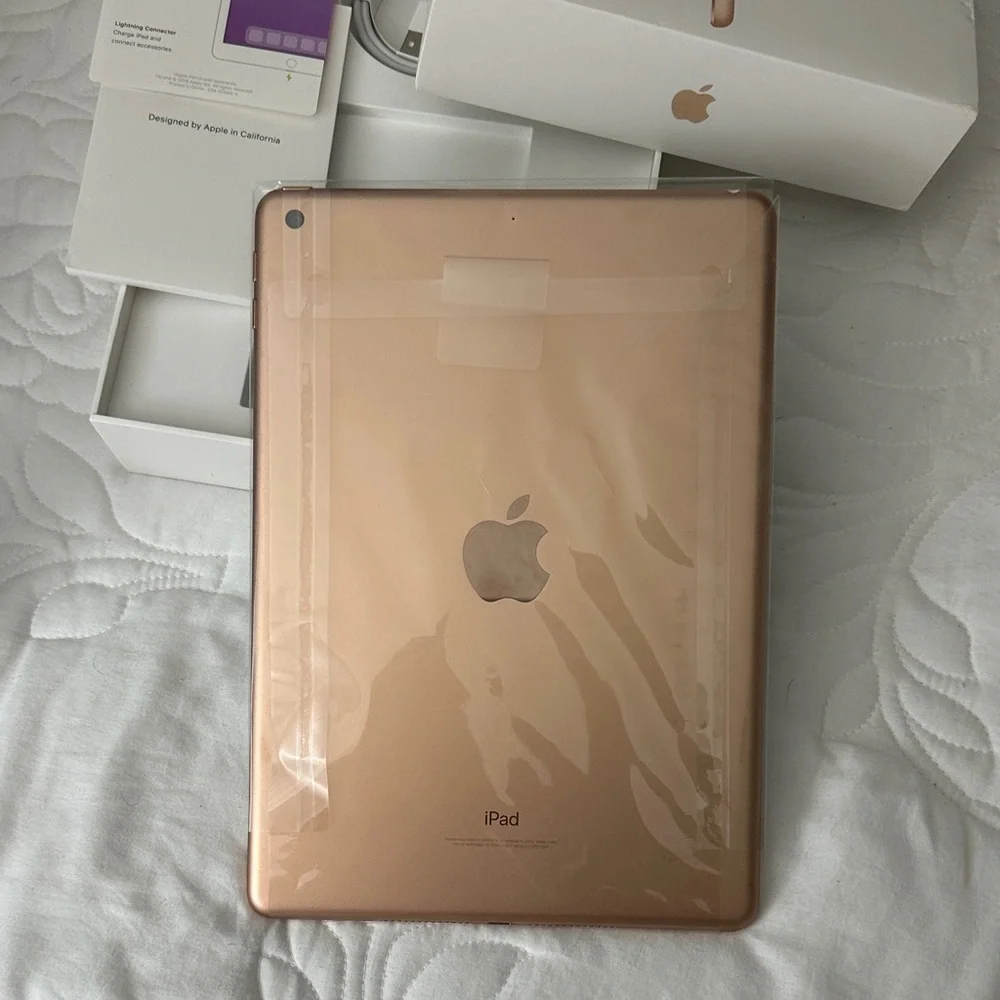 Apple Tablet in White with Gold Accents 128GB